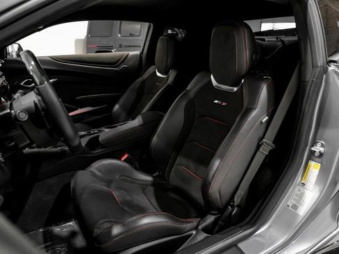 Used 2020 Chevrolet Camaro ZL1 image 29