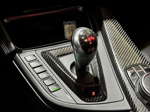 Used 2018 BMW M4 Coupe w/ Competition Package image 15