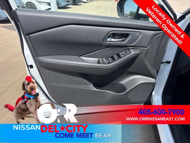 New 2026 Nissan Rogue SV FWD image 18