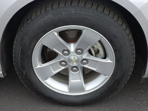 Used 2016 Chevrolet Malibu LT FWD image 11