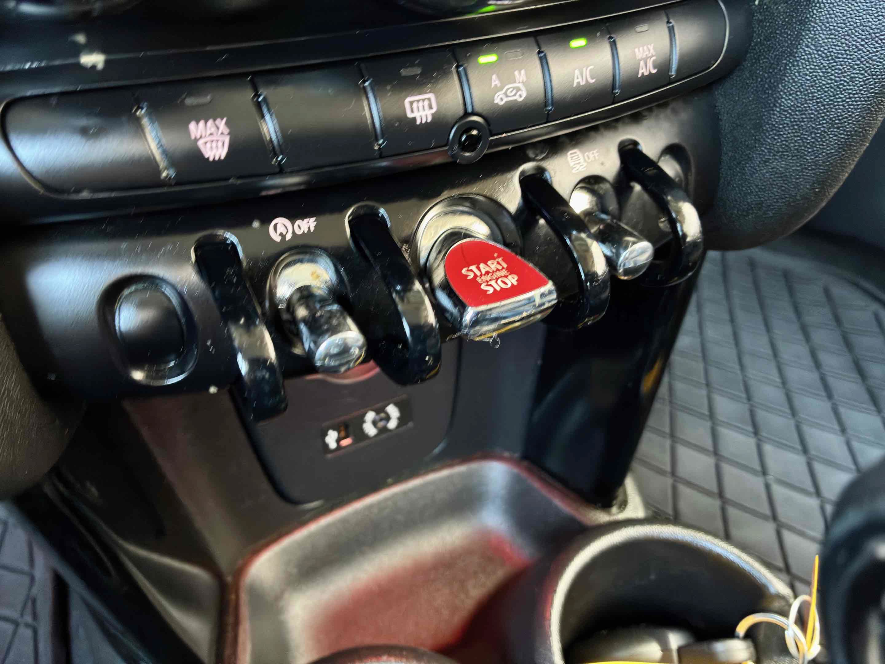 Used 2015 MINI Cooper S FWD image 23
