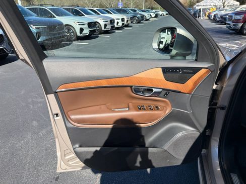 Certified 2023 Volvo XC90 B6 Plus w/ Protection Package Premier image 23