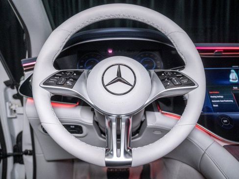 New 2026 Mercedes-Benz EQE 320 4MATIC SUV image 22