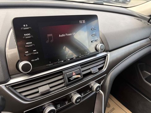 Used 2020 Honda Accord LX image 12