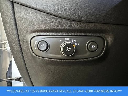 Certified 2021 Chevrolet Equinox LT FWD image 11