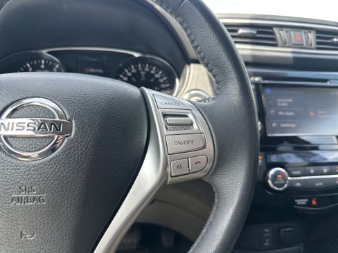 Used 2014 Nissan Rogue SL AWD/4WD image 33