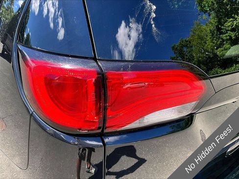 Used 2023 Chrysler Voyager LX FWD image 28