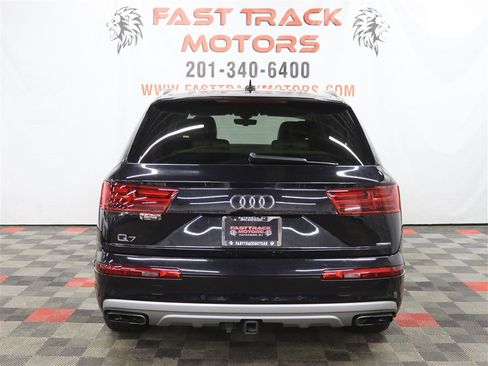 Used 2019 Audi Q7 3.0T Prestige w/ Prestige Package image 5