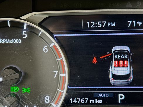 Used 2023 Nissan Rogue SV w/ SV Premium Package image 18