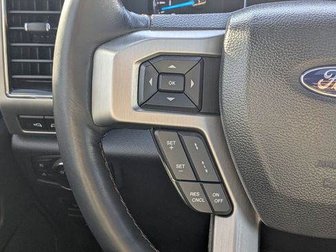 Used 2022 Ford F350 Platinum w/ FX4 Off-Road Package image 19