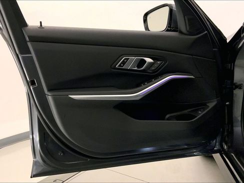 Used 2022 BMW 330i xDrive Sedan w/ Driving Assistance Package AWD/4WD image 24
