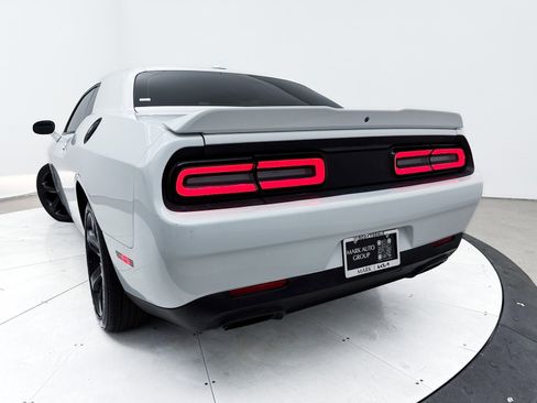 Used 2018 Dodge Challenger SXT Plus image 9