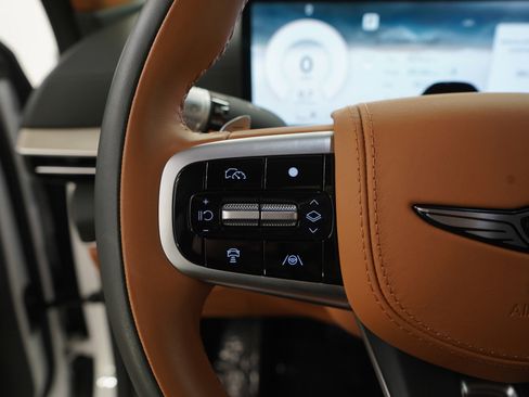 Used 2025 Genesis GV80 3.5T Prestige image 18