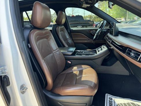 Used 2020 Lincoln Aviator Reserve w/ Elements Package Plus image 16