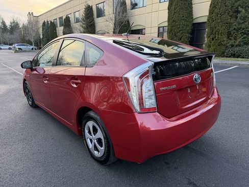 Used 2013 Toyota Prius Three image 8