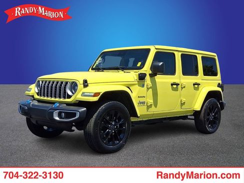 Used 2024 Jeep Wrangler Unlimited Sahara AWD/4WD image 1