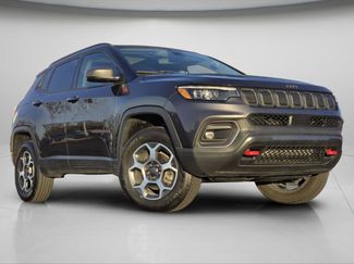 Used 2022 Jeep Compass Trailhawk w/ Trailhawk Elite Group video 2