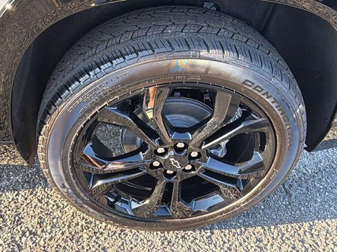 New 2027 Chevrolet Traverse RS FWD image 12