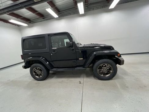 Used 2016 Jeep Wrangler Sahara AWD/4WD image 9