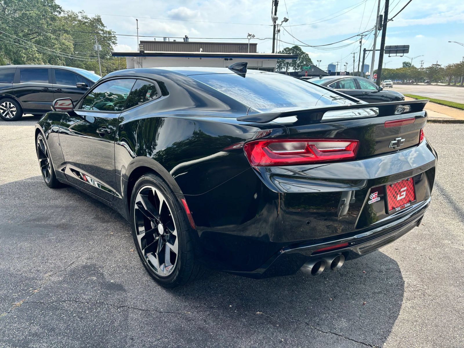 Used 2016 Chevrolet Camaro SS RWD image 5
