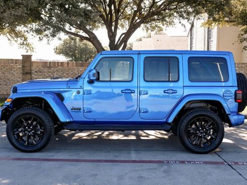 Used 2021 Jeep Wrangler Unlimited Sahara image 20