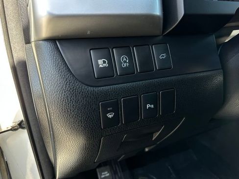 Used 2017 Toyota Highlander Limited image 20