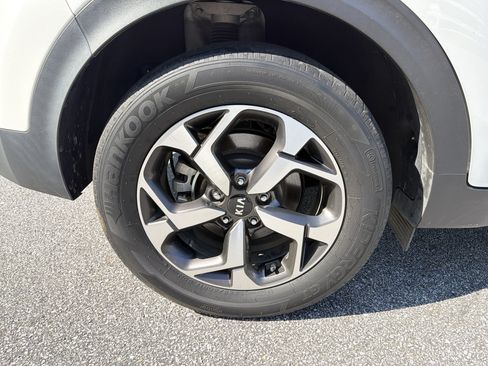 Used 2022 Kia Sportage LX FWD image 10