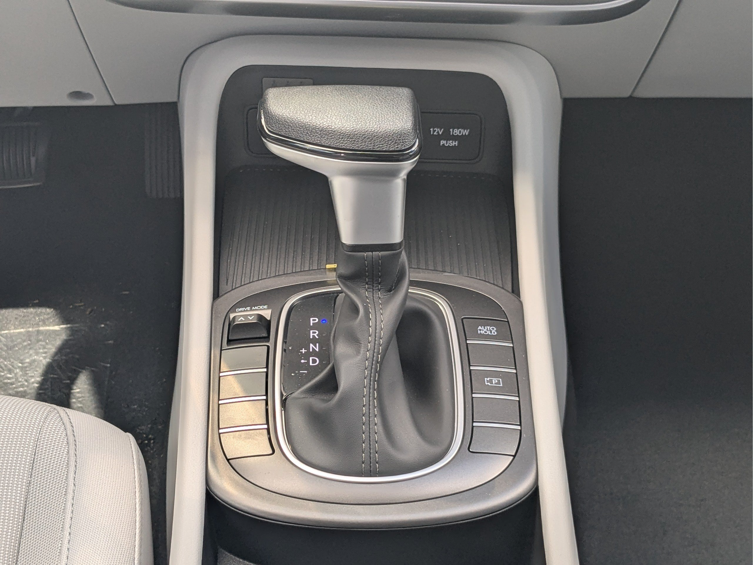 New 2027 Hyundai Kona SE FWD image 21