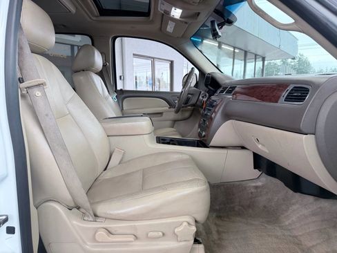 Used 2011 Chevrolet Tahoe LT image 24