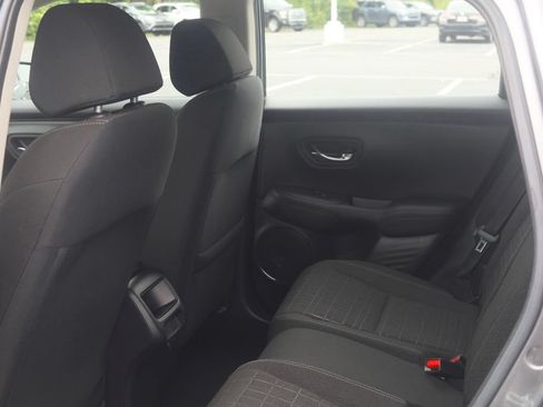 Used 2024 Honda HR-V LX image 27