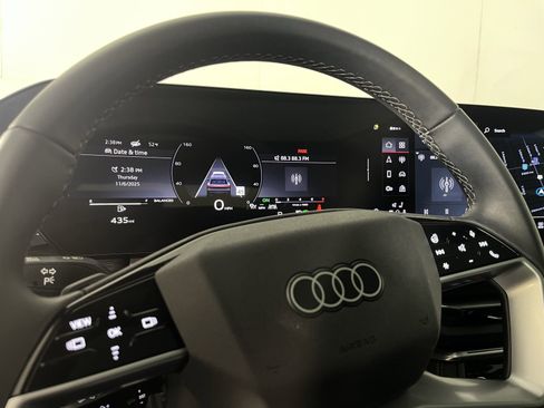 Certified 2025 Audi Q5 Premium w/ Convenience Package image 13