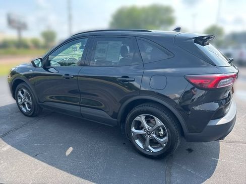 Used 2025 Ford Escape ST-Line AWD/4WD image 3