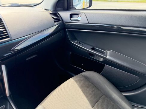 Used 2017 Mitsubishi Lancer AWD Sedan image 19