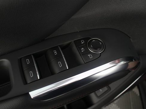 New 2026 Chevrolet Traverse RS image 17