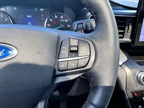 Used 2020 Ford Explorer XLT w/ Equipment Group 202A AWD/4WD image 16