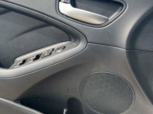 Used 2018 Kia Forte LX FWD image 25