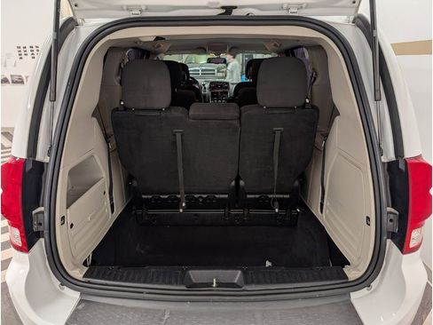 Used 2014 Dodge Grand Caravan American Value Package w/ UConnect Hands-Free Group image 24