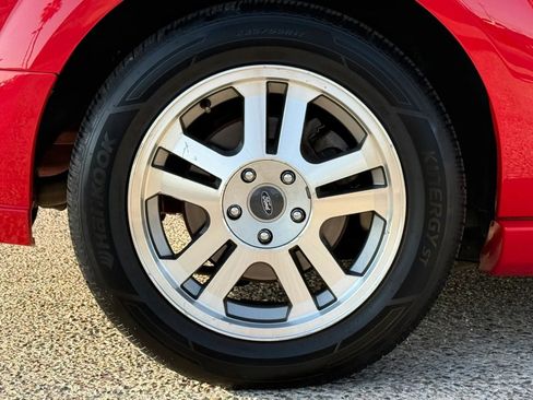 Used 2005 Ford Mustang GT Premium RWD image 25
