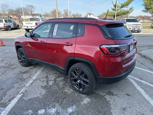 New 2026 Jeep Compass Latitude image 18