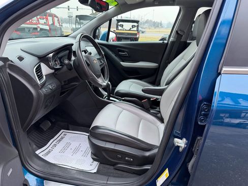 Used 2020 Chevrolet Trax Premier image 12