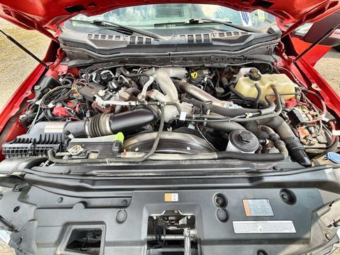 Used 2022 Ford F550 4x4 Regular Cab Super Duty image 17