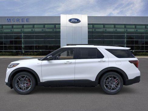 New 2026 Ford Explorer ST-Line w/ ST-Line Street Pack RWD image 3