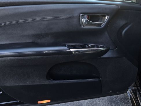 Certified 2018 Toyota Avalon XLE Plus w/ Carpet Mat Package image 9