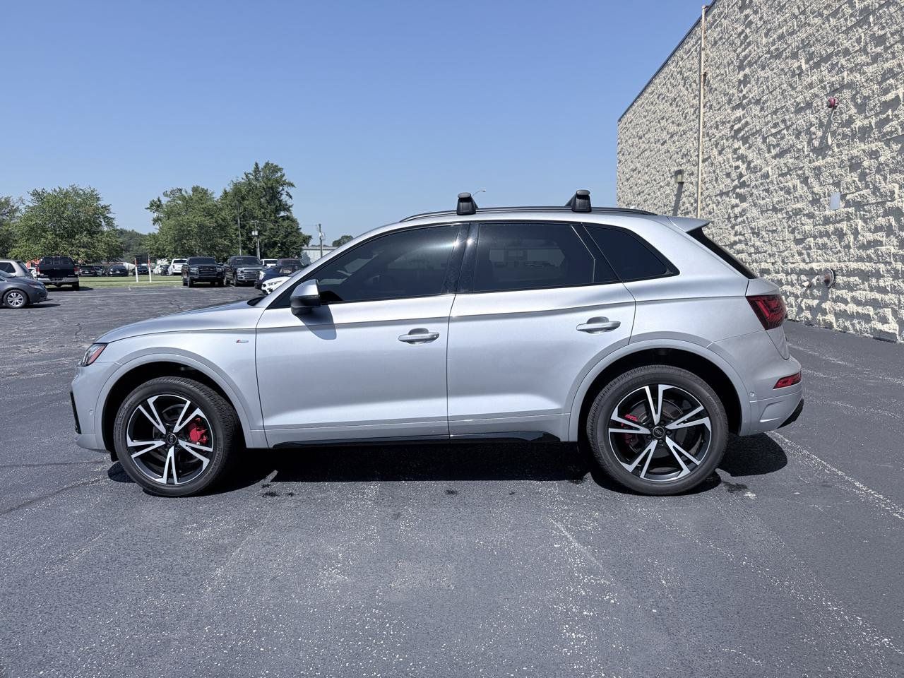 Used 2025 Audi Q5 Prestige w/ Prestige Package AWD/4WD image 2