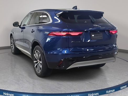 Used 2021 Jaguar F-PACE image 9
