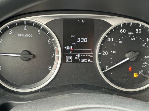 Used 2025 Nissan Kicks Play S image 25