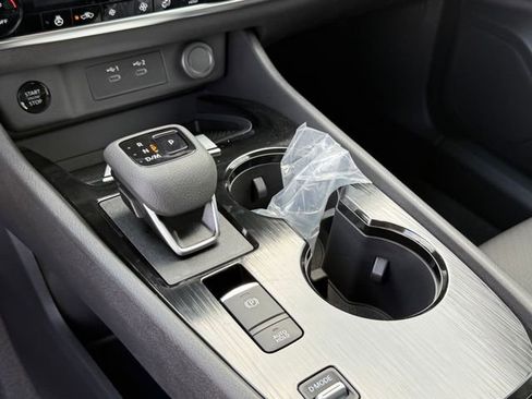 Used 2026 Nissan Rogue SV w/ SV Premium Package image 24