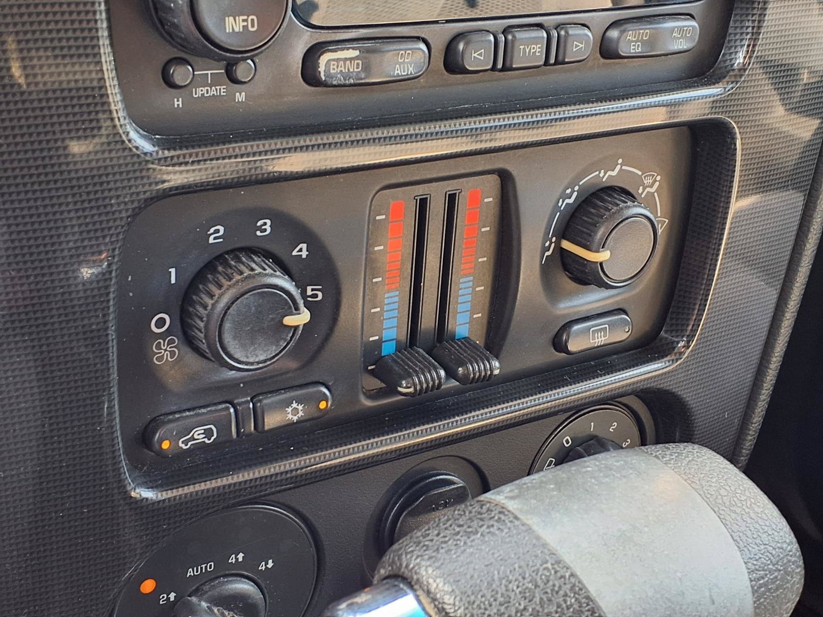 Used 2007 GMC Envoy SLE AWD/4WD image 24