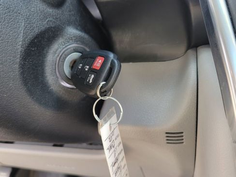 Used 2017 Toyota Camry LE FWD image 26
