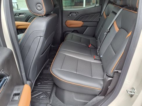 New 2026 GMC Canyon AT4 w/ Nightfall Edition AWD/4WD image 21